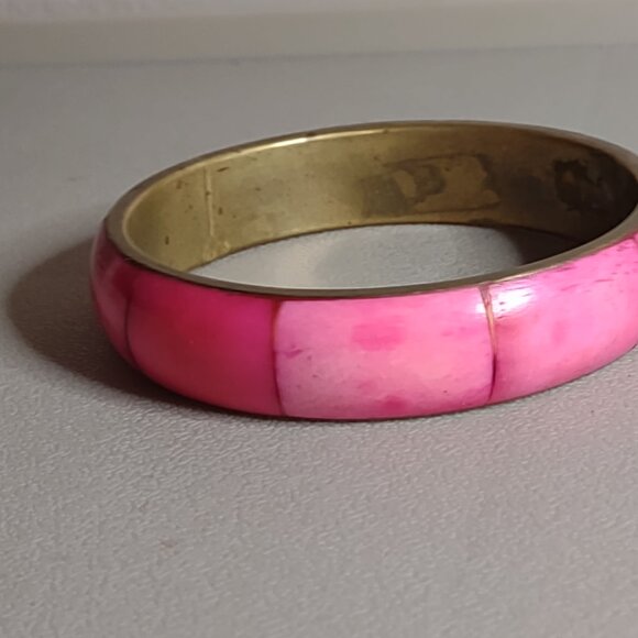 Very Large 9.25 Vintage Pink Bangle - Picture 3 of 5